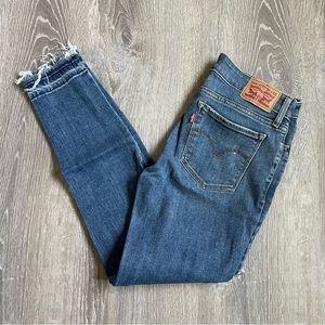 Levi’s 711 Jeans